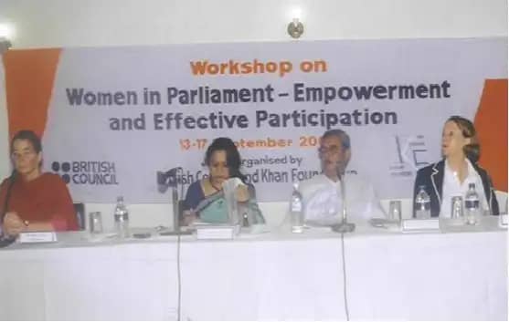 Institutionalization of Democracy - Parliamentary Practice